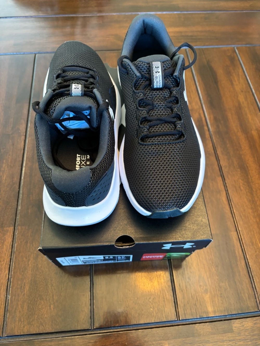 Under Armour Black and White Charged Surge 4 Running Shoes New in Box Size 9.5 - Picture 5 of 7